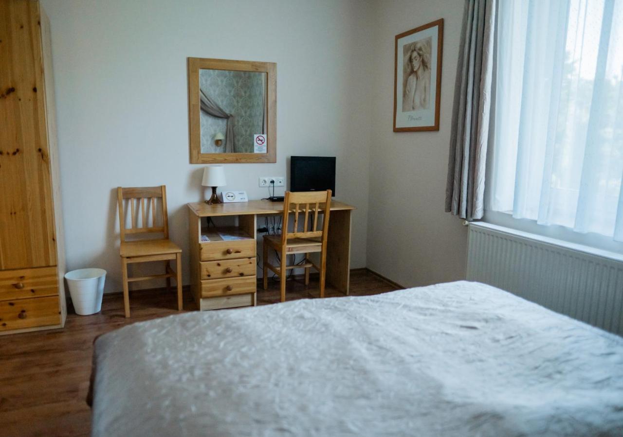 Anna Panzio Hotel Dunavarsany Luaran gambar