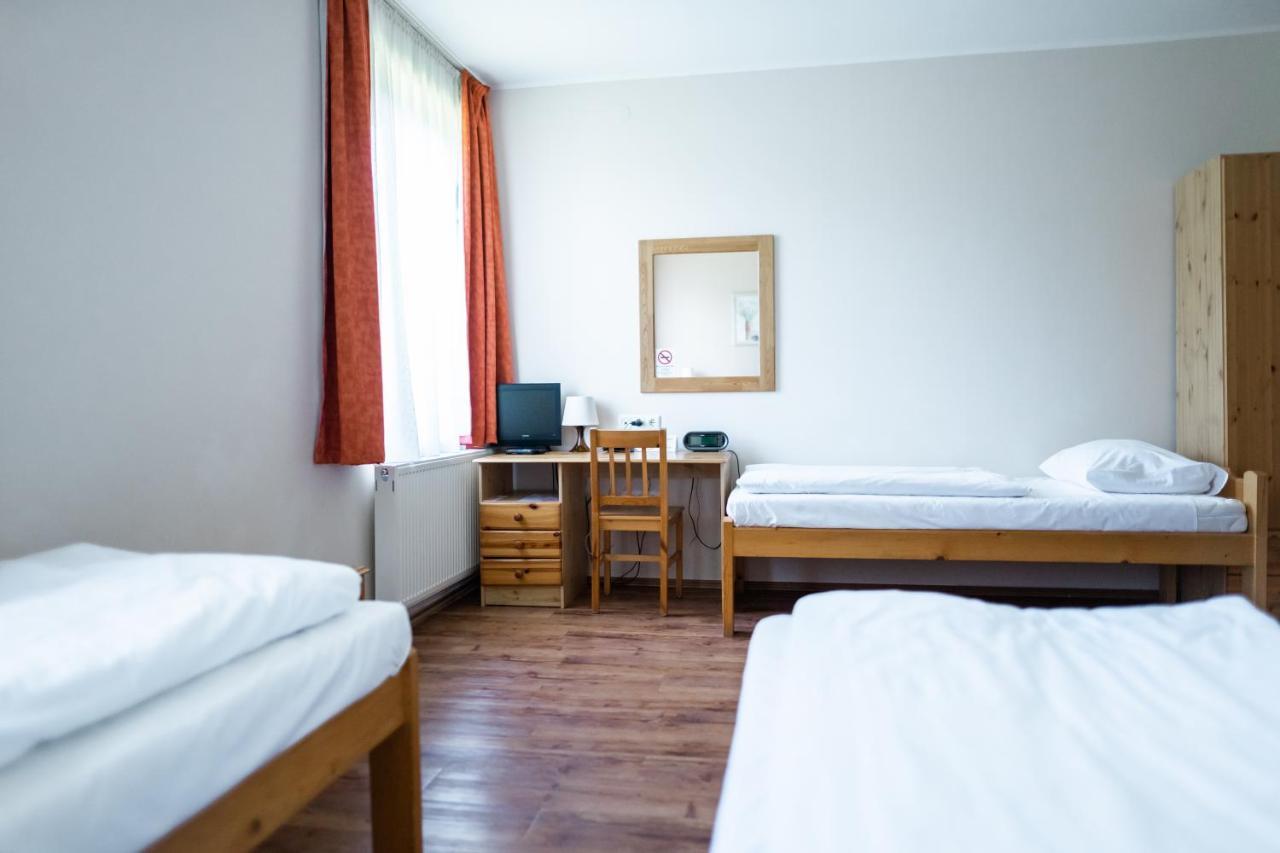 Anna Panzio Hotel Dunavarsany Luaran gambar