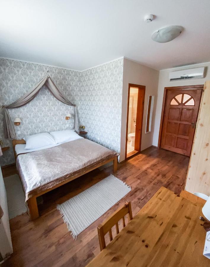 Anna Panzio Hotel Dunavarsany Luaran gambar