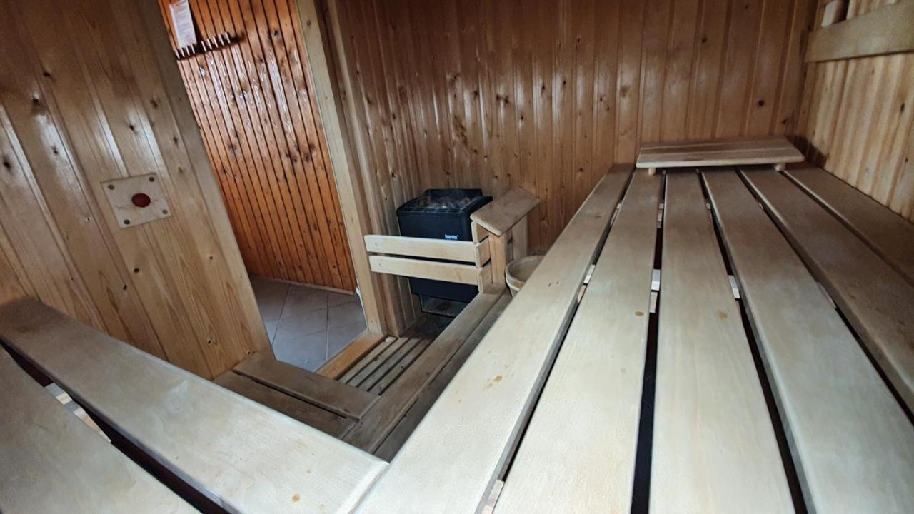 Anna Panzio Hotel Dunavarsany Luaran gambar