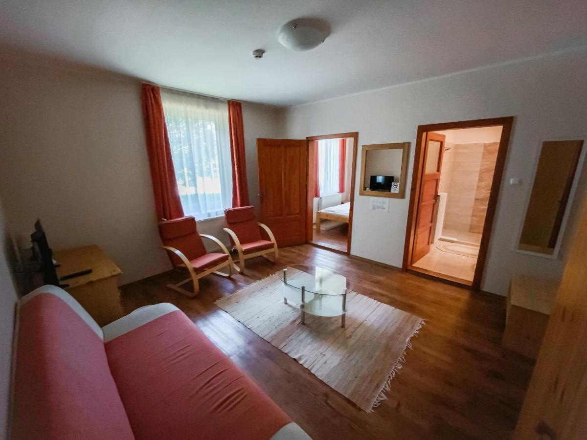 Anna Panzio Hotel Dunavarsany Luaran gambar