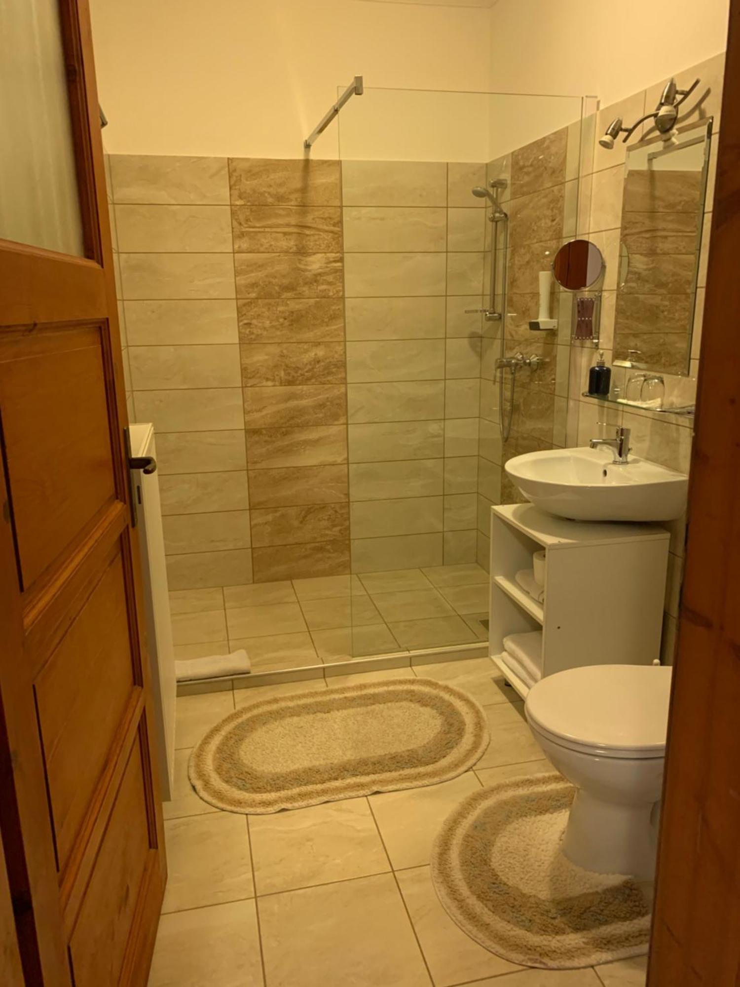 Anna Panzio Hotel Dunavarsany Luaran gambar